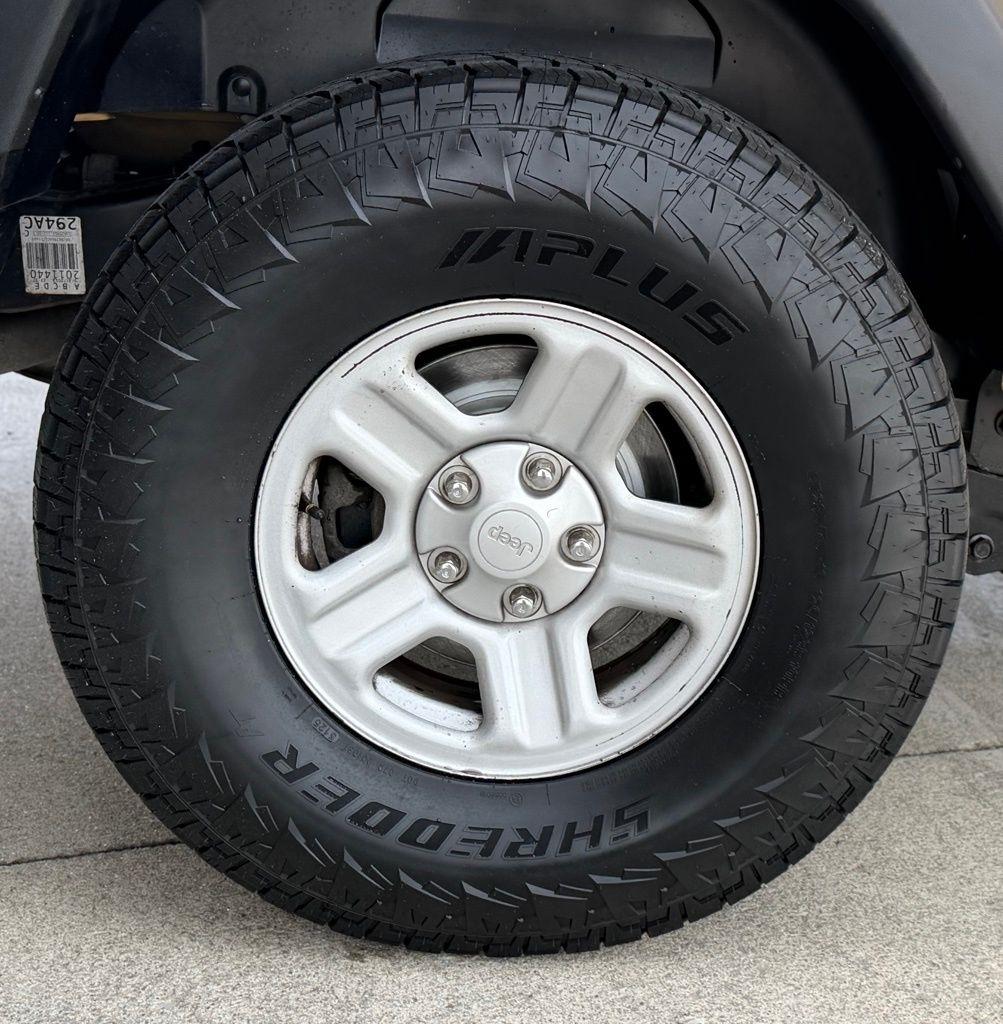 Jeep Wrangler  2013