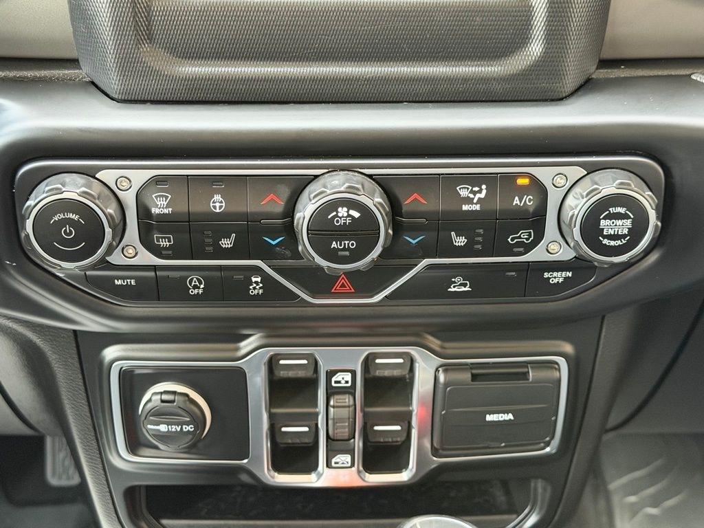 Jeep Gladiator  2021