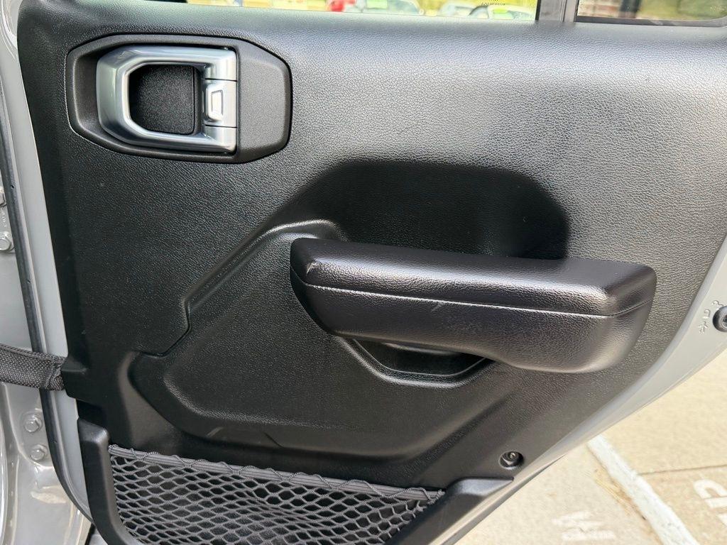 Jeep Gladiator  2021