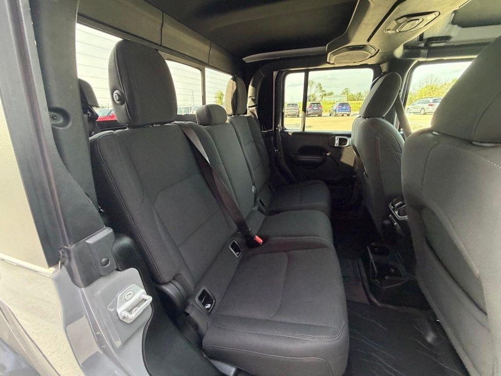 Jeep Gladiator  2021