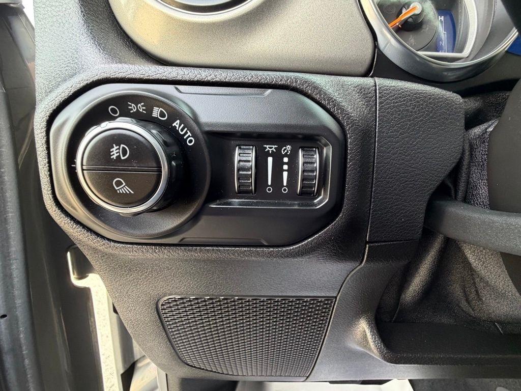 Jeep Gladiator  2021