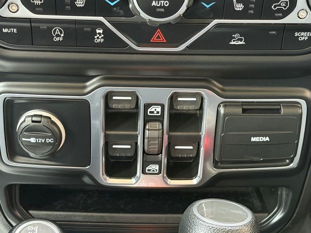 Jeep Gladiator  2021