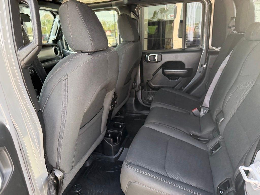 Jeep Gladiator  2021