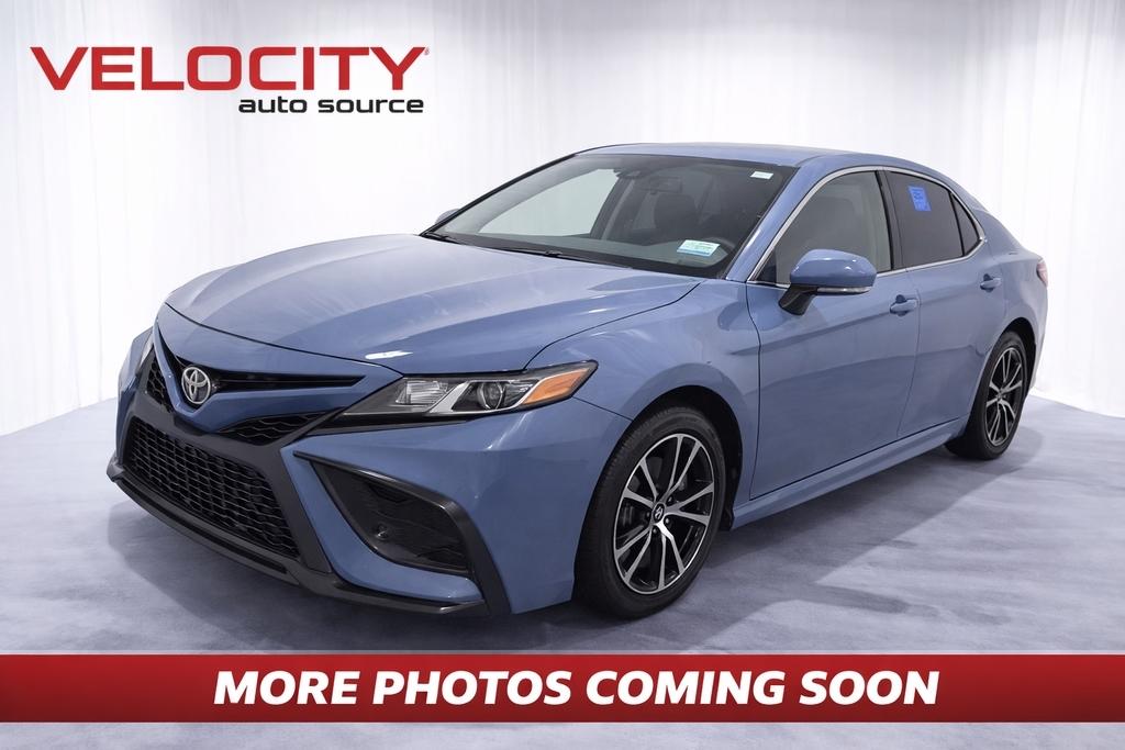 Toyota Camry  2023