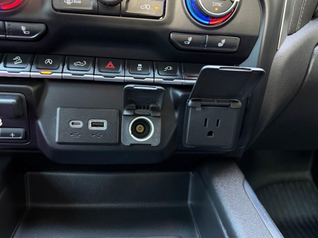 Chevrolet Silverado 1500  2021