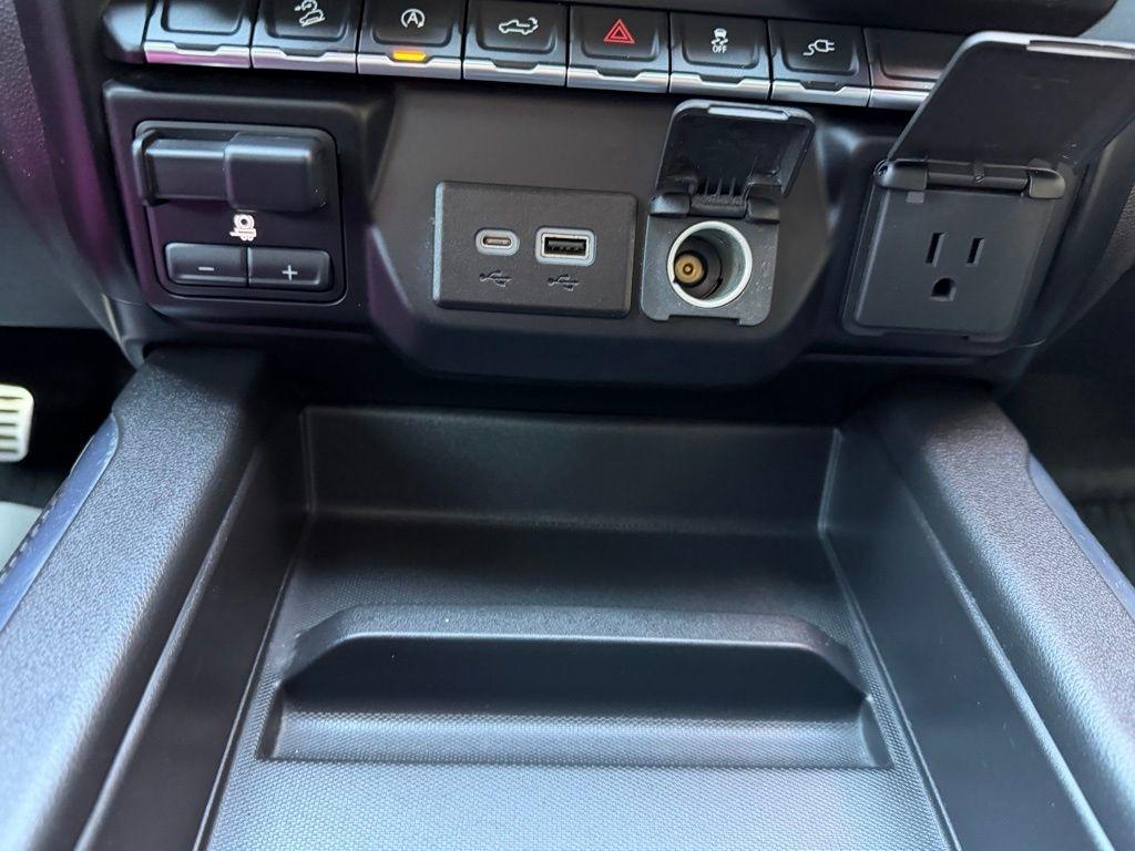 Chevrolet Silverado 1500  2021
