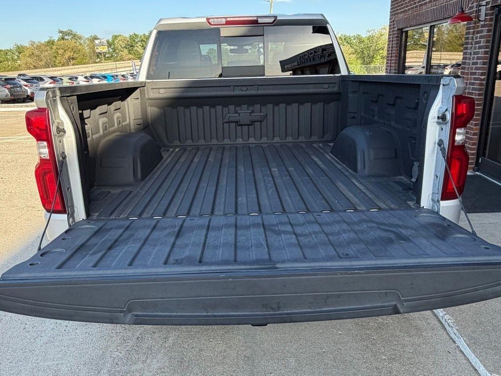 Chevrolet Silverado 1500  2021