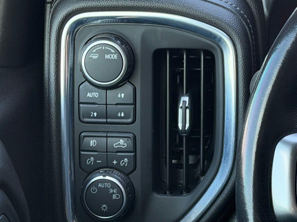 Chevrolet Silverado 1500  2021