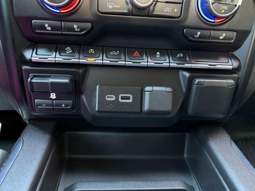 Chevrolet Silverado 1500  2021