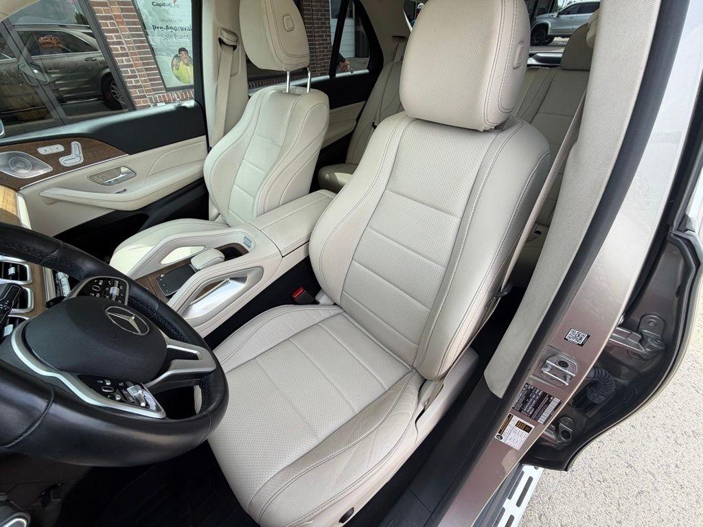 Mercedes-Benz GLE-Class  2022