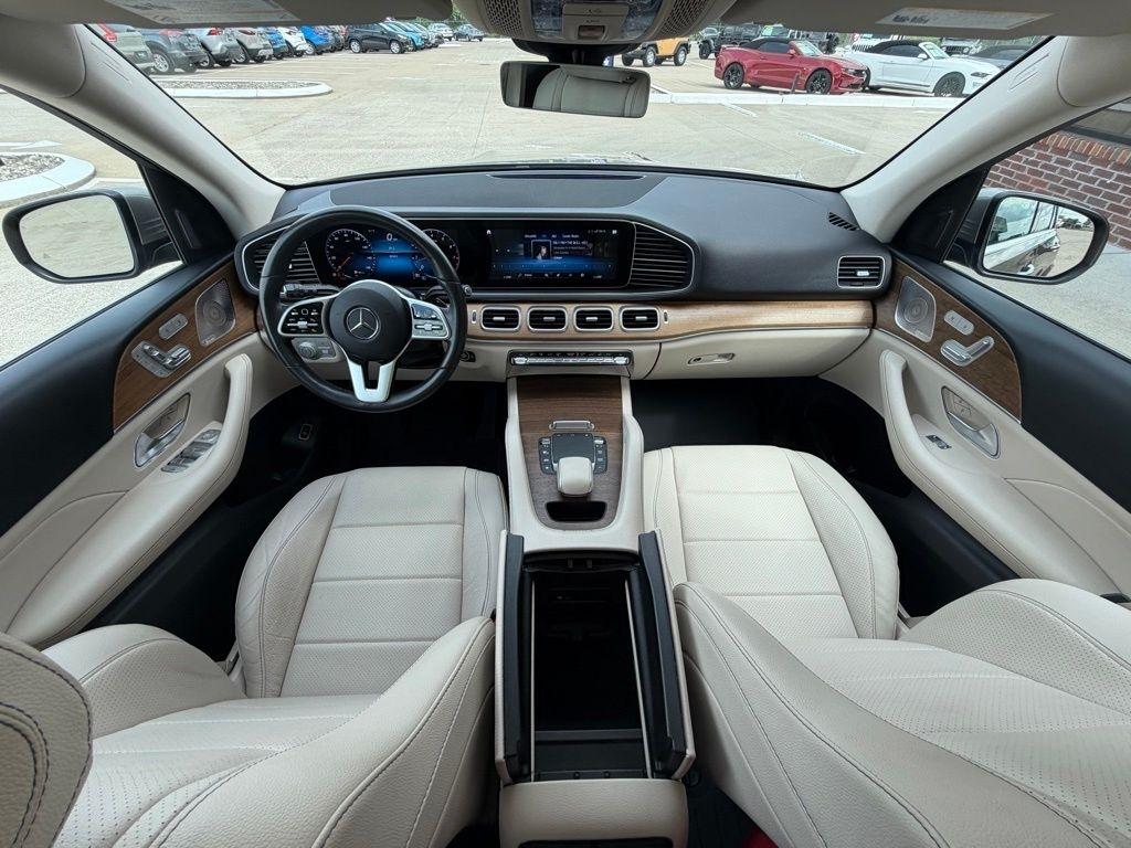 Mercedes-Benz GLE-Class  2022