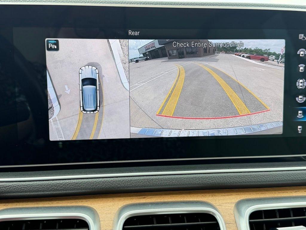 Mercedes-Benz GLE-Class  2022