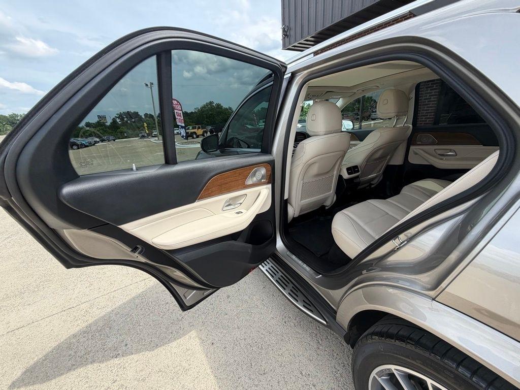 Mercedes-Benz GLE-Class  2022