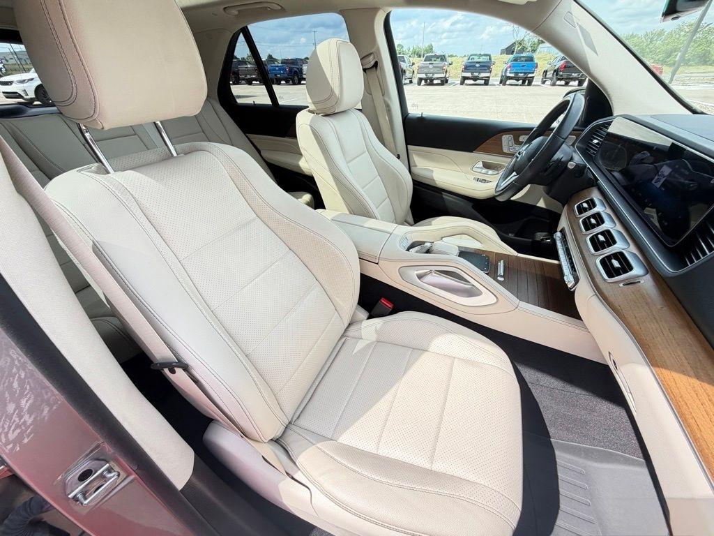 Mercedes-Benz GLE-Class  2022
