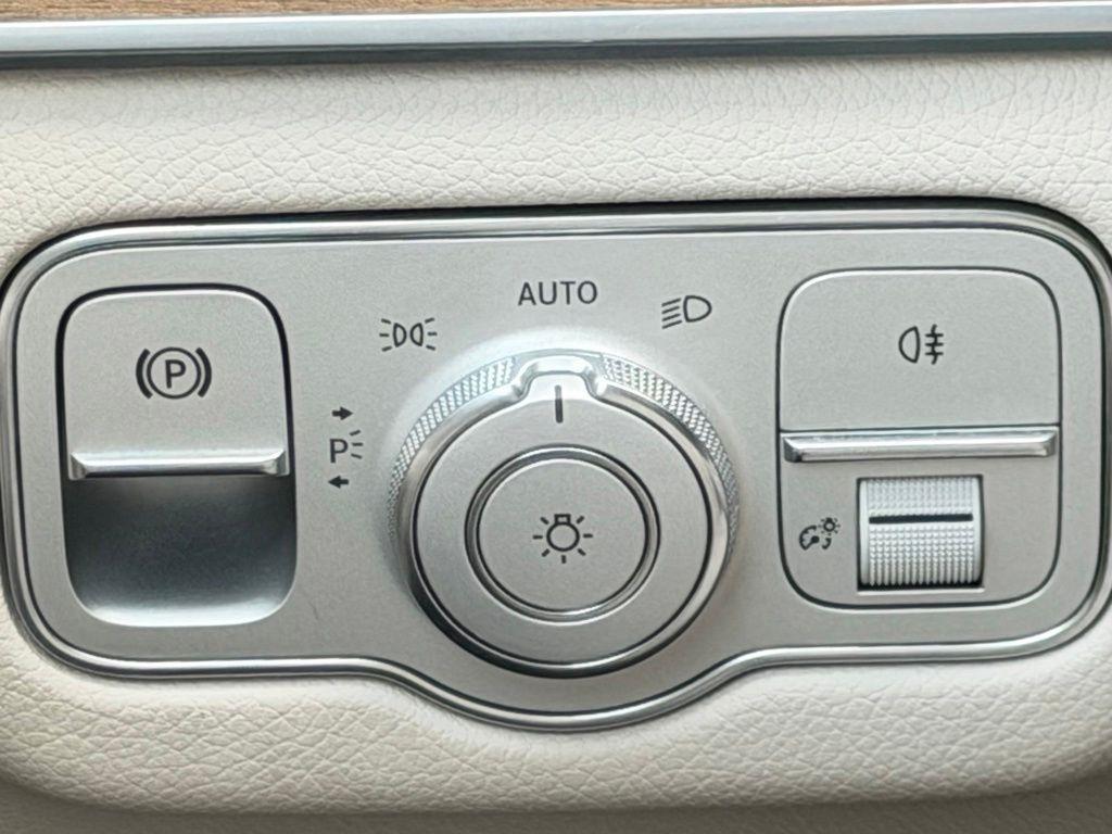 Mercedes-Benz GLE-Class  2022