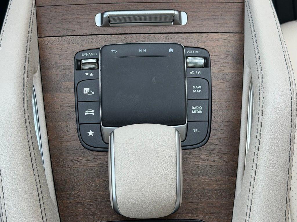 Mercedes-Benz GLE-Class  2022