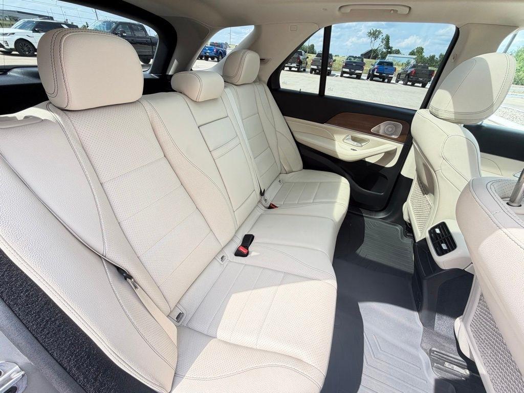 Mercedes-Benz GLE-Class  2022