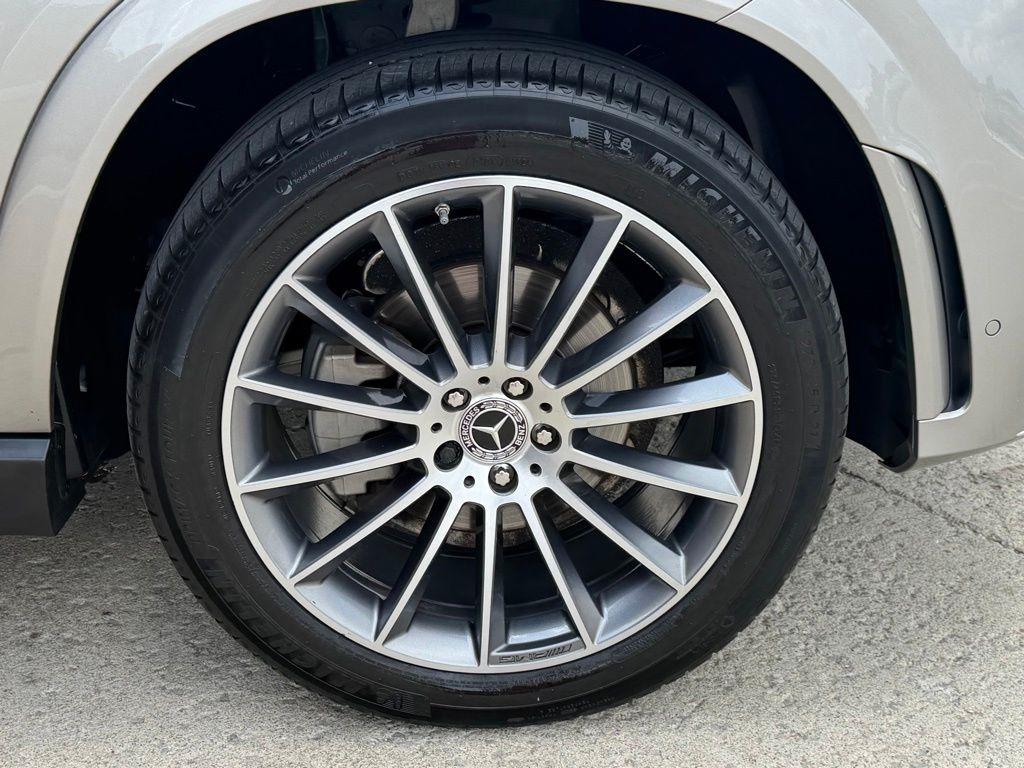 Mercedes-Benz GLE-Class  2022