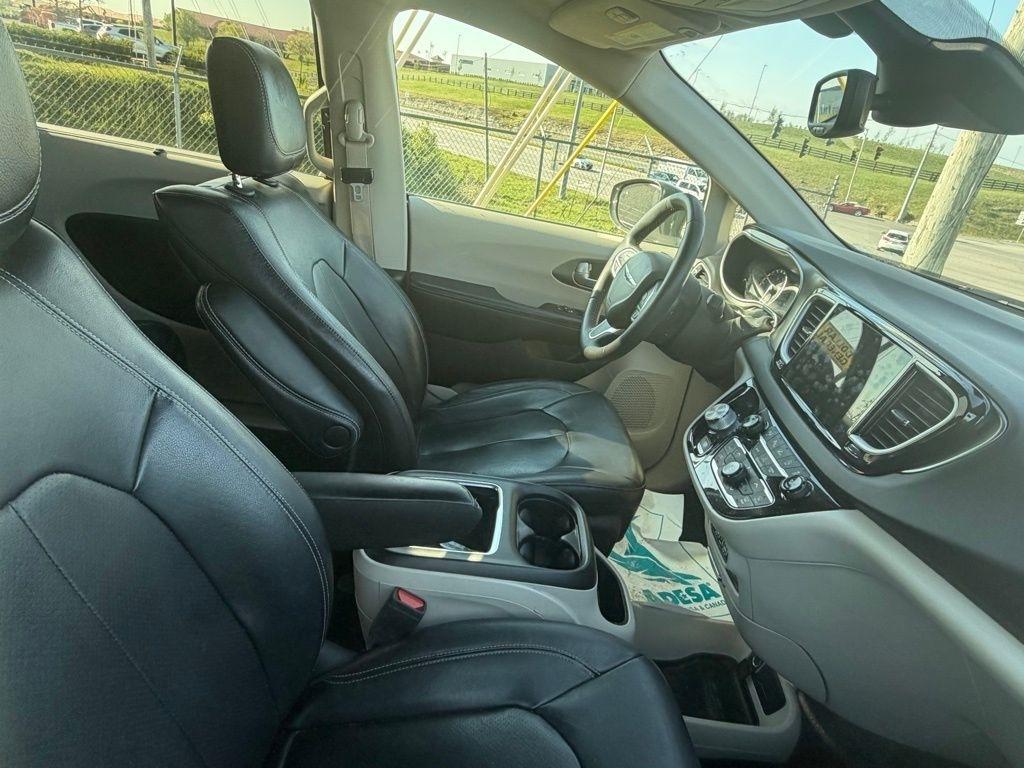 Chrysler Pacifica  2022