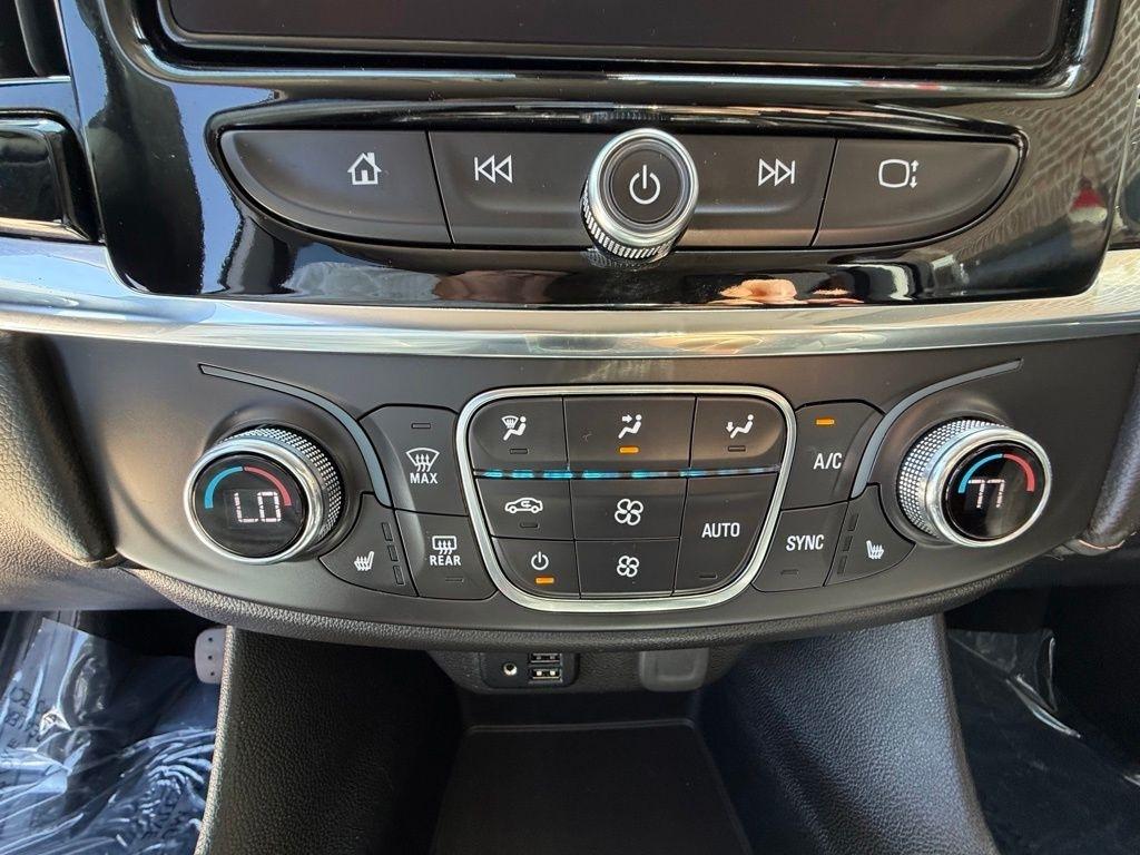 Chevrolet Traverse  2021
