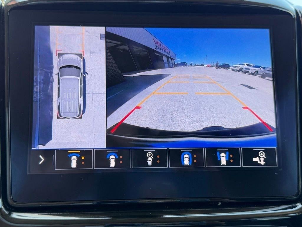 Chevrolet Traverse  2021