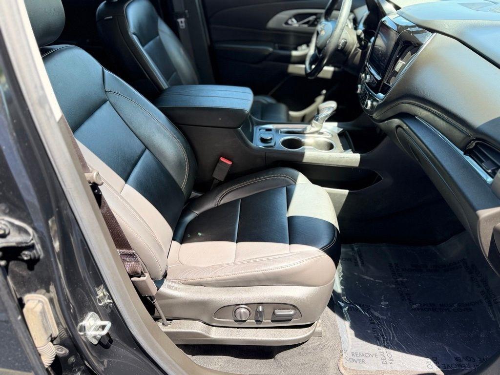 Chevrolet Traverse  2021