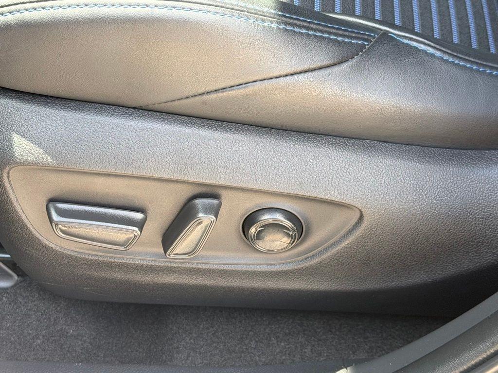 Toyota RAV4 Hybrid  2023
