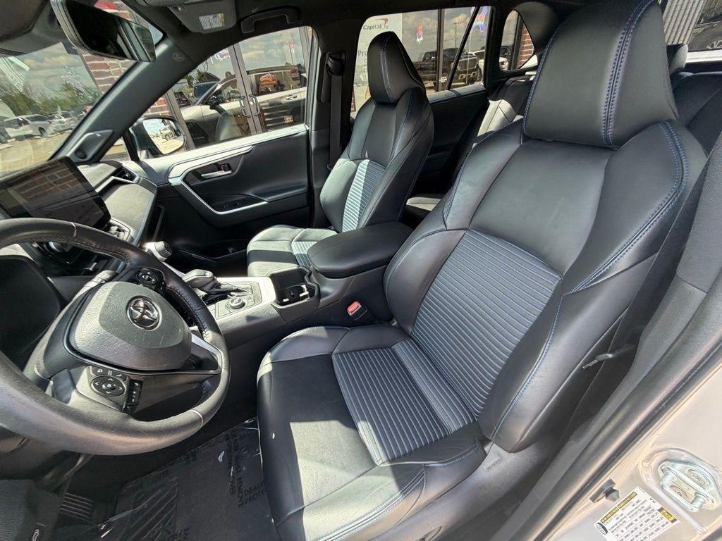 Toyota RAV4 Hybrid  2023