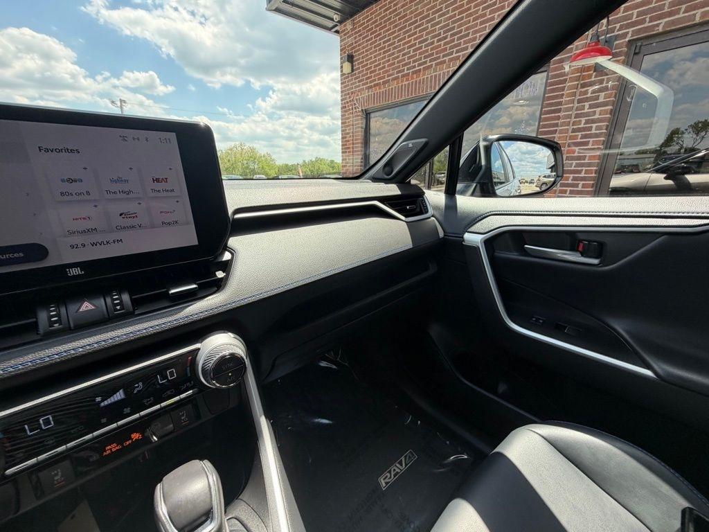 Toyota RAV4 Hybrid  2023