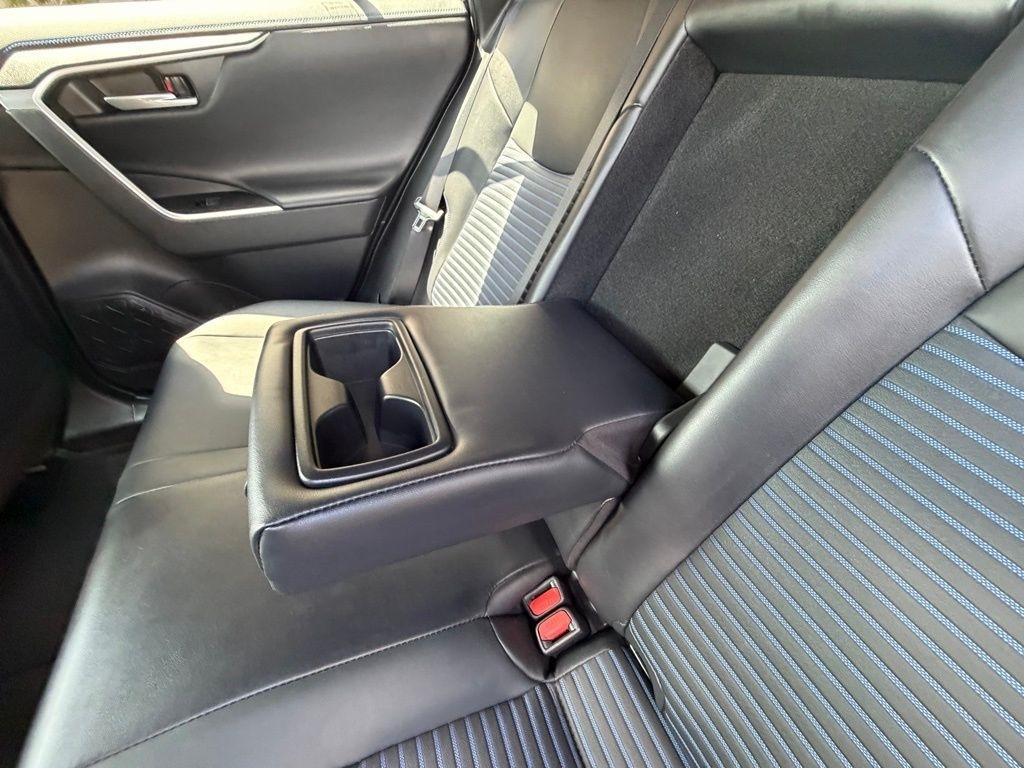 Toyota RAV4 Hybrid  2023