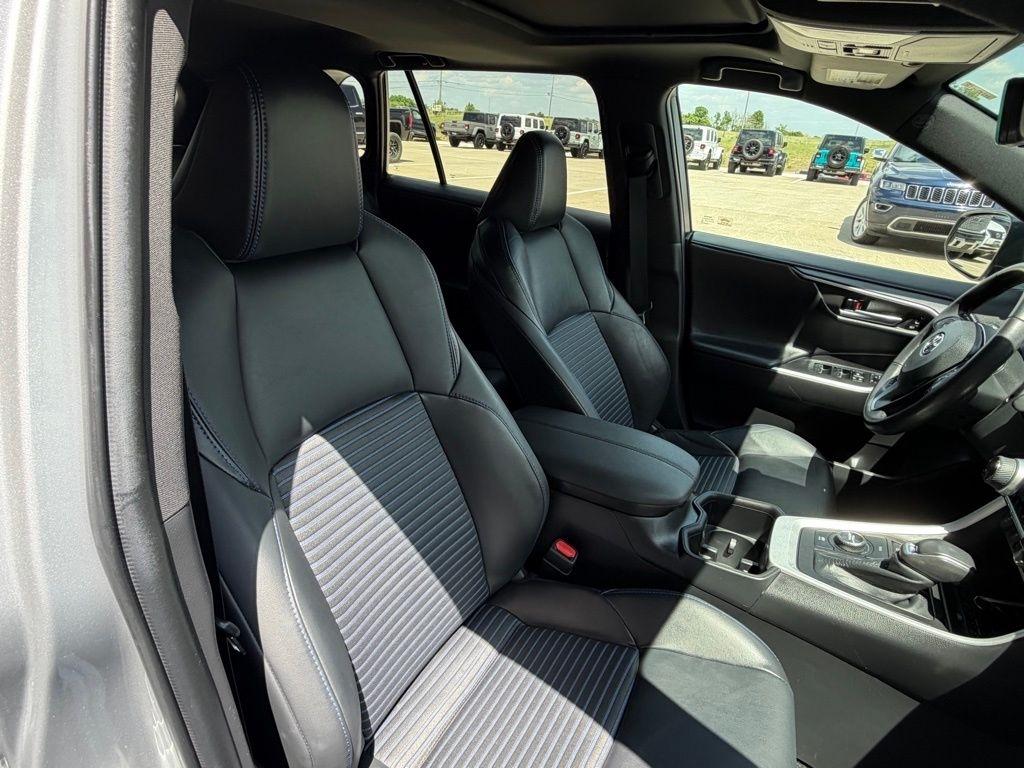 Toyota RAV4 Hybrid  2023