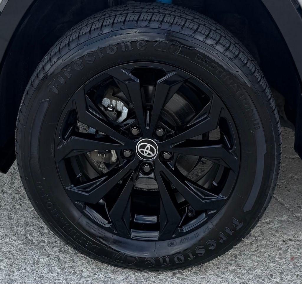 Toyota RAV4 Hybrid  2023