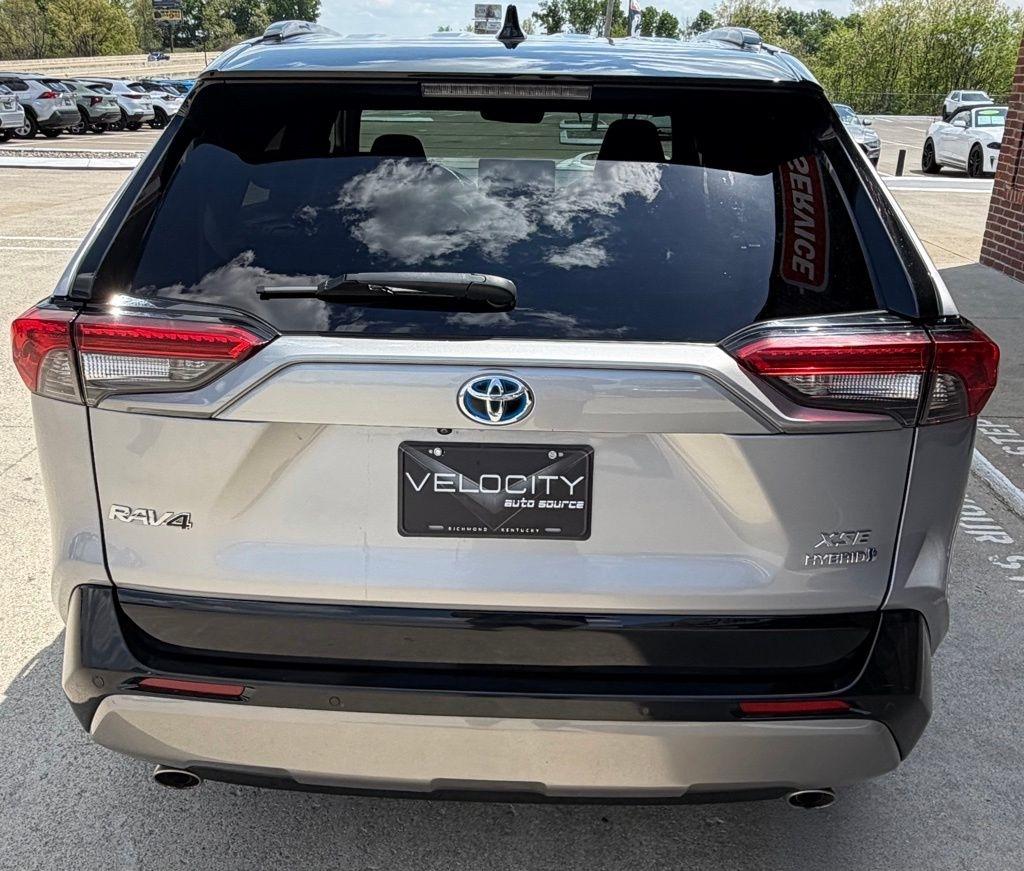Toyota RAV4 Hybrid  2023