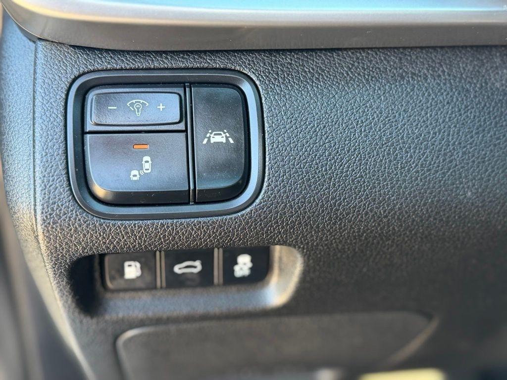 Kia Optima  2019