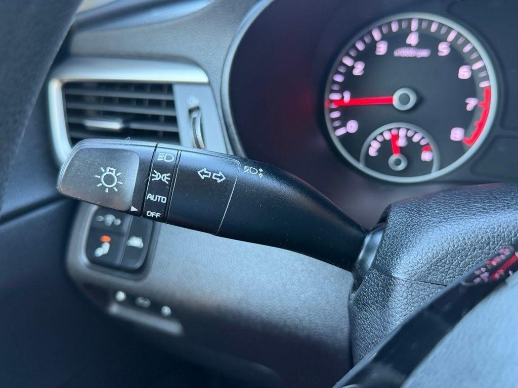 Kia Optima  2019