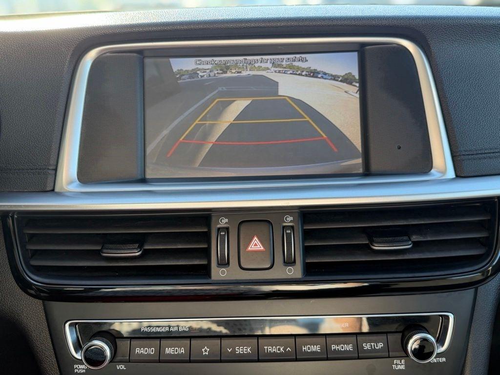 Kia Optima  2019