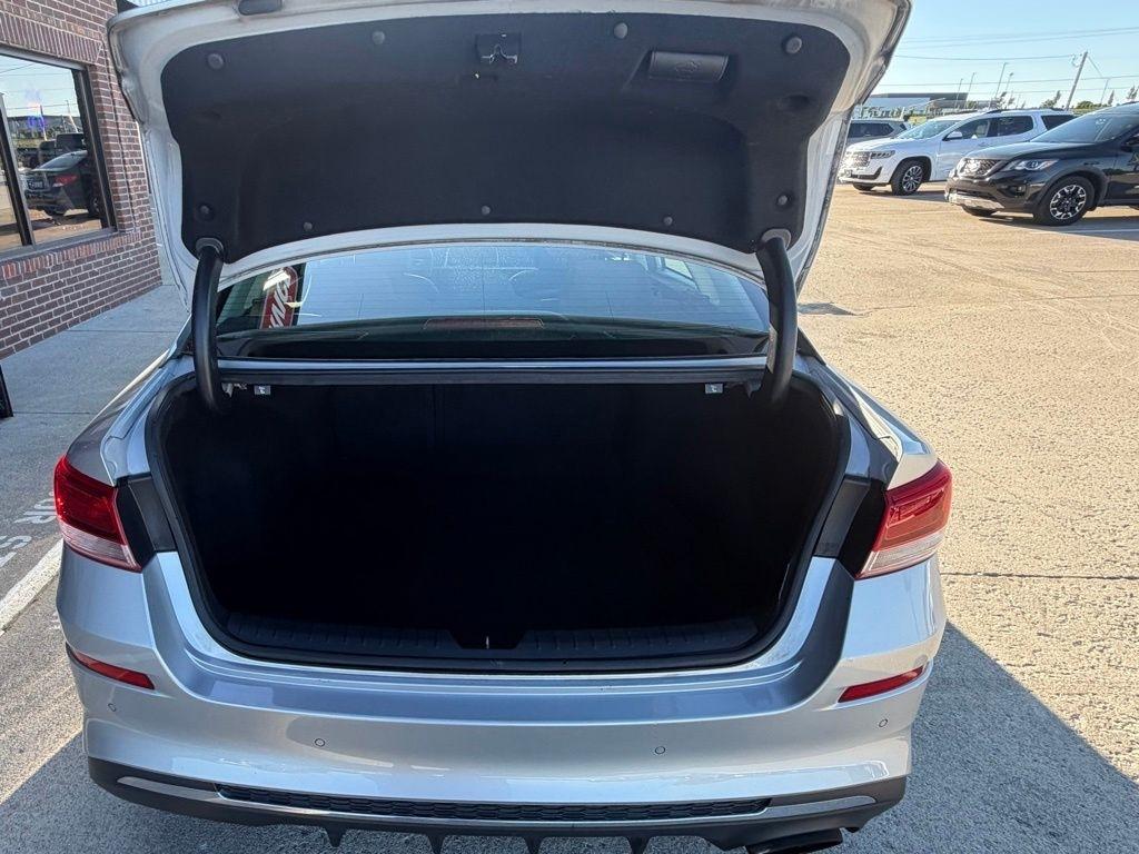 Kia Optima  2019