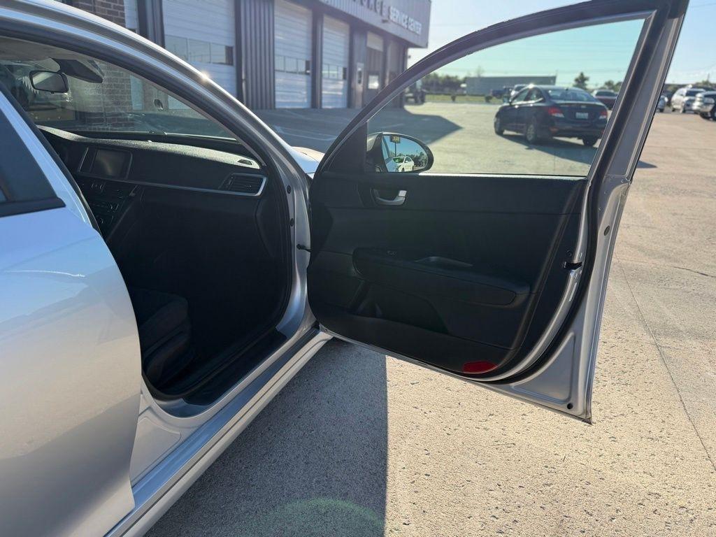 Kia Optima  2019