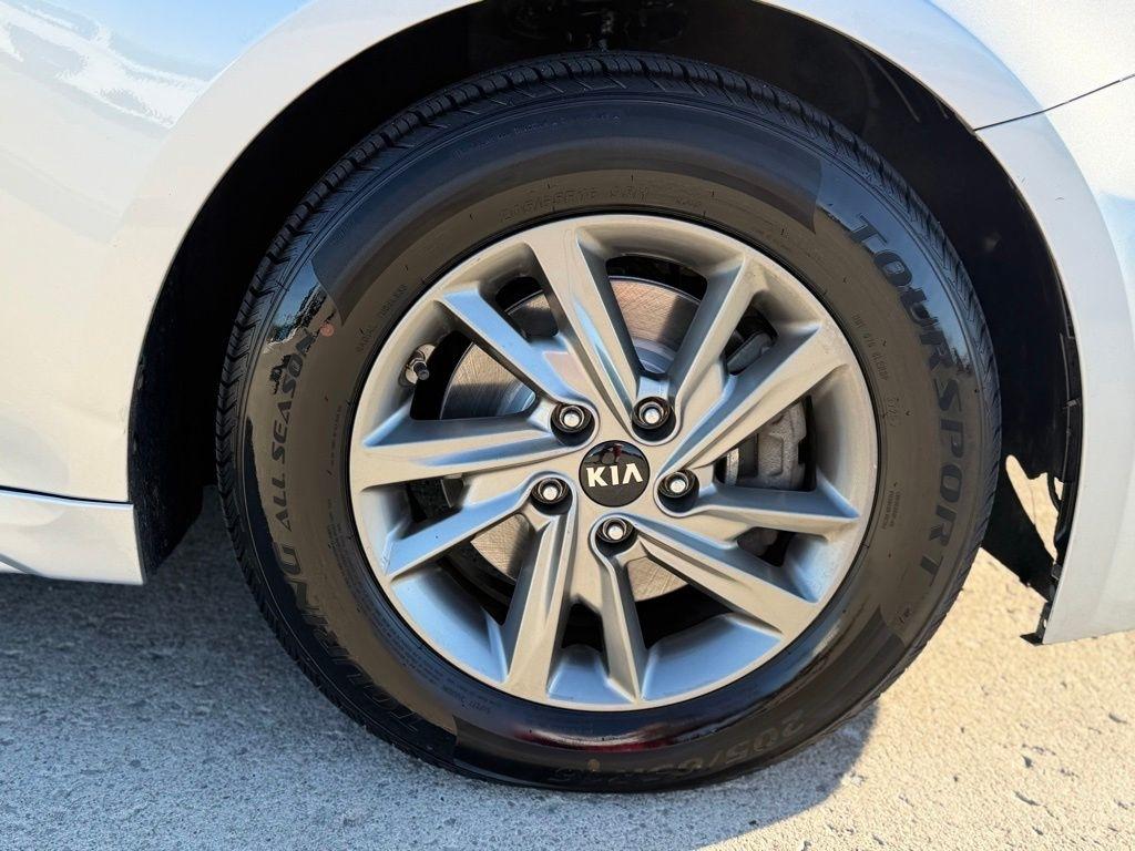 Kia Optima  2019