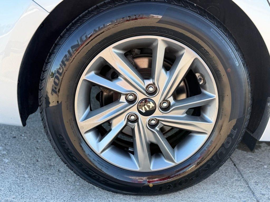 Kia Optima  2019