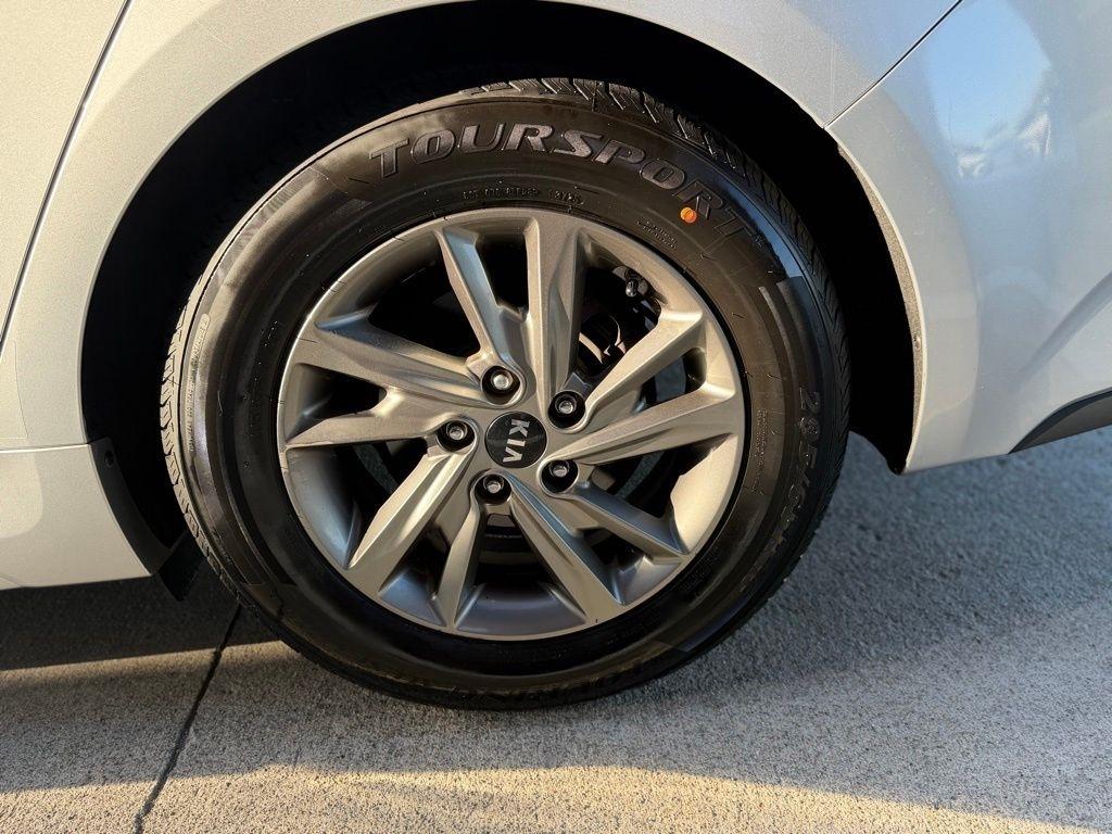 Kia Optima  2019