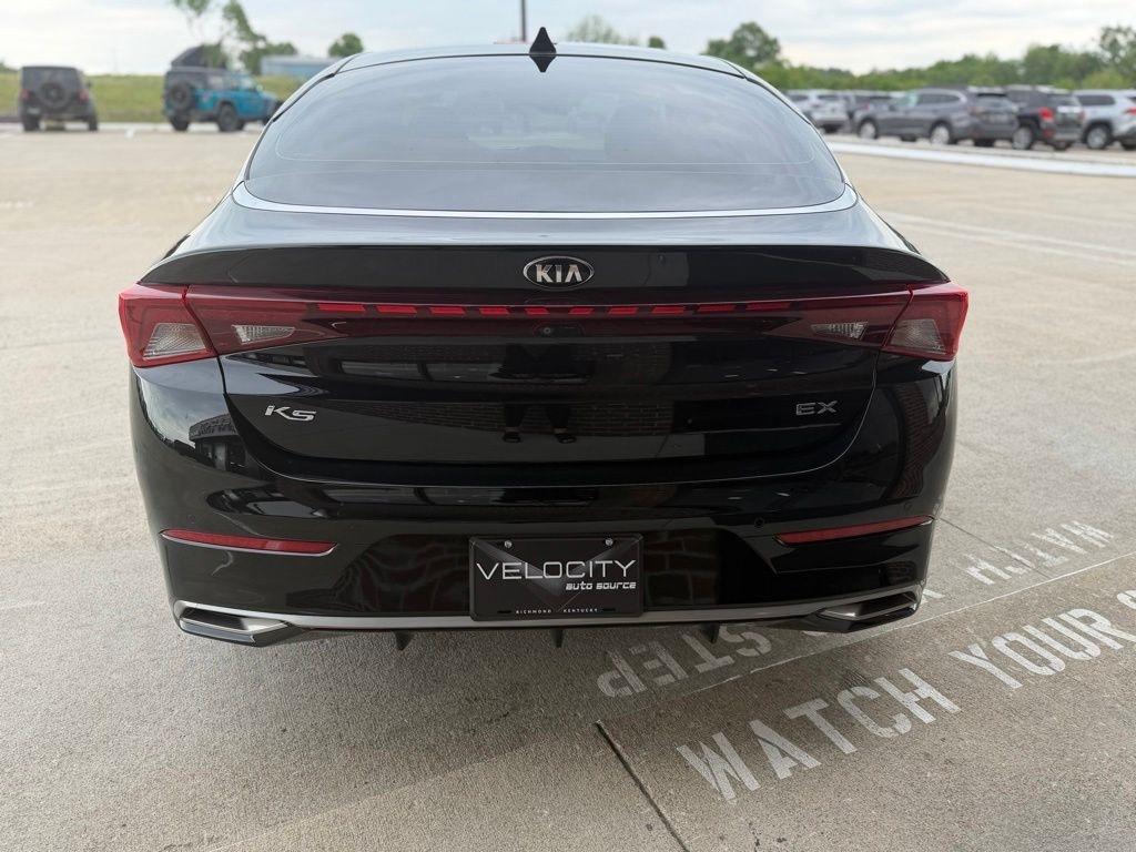 Kia K5  2021