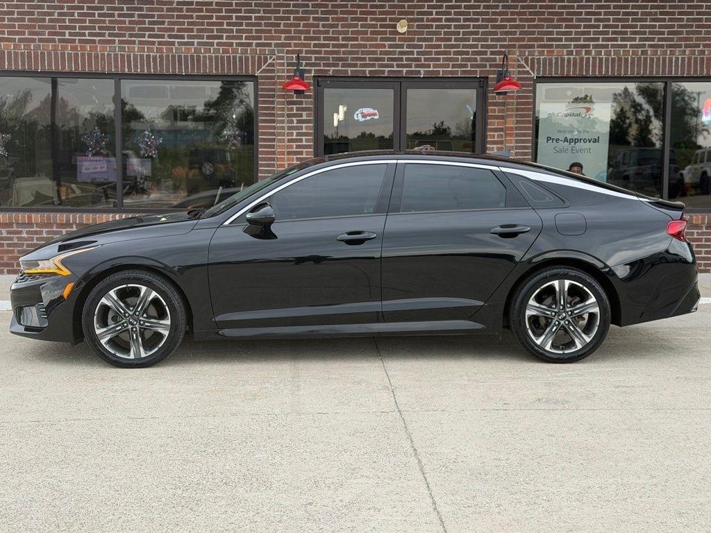 Kia K5  2021