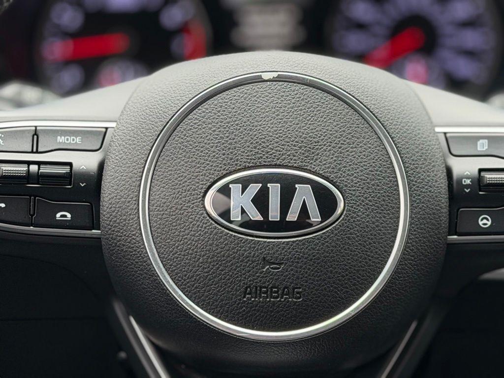 Kia K5  2021