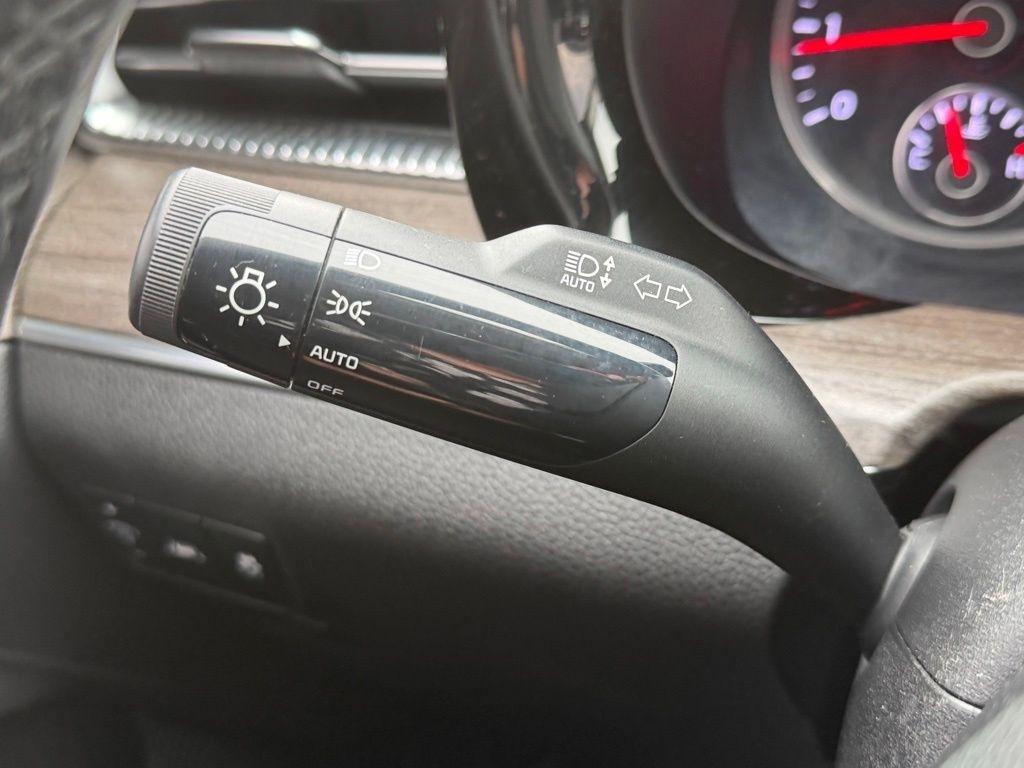 Kia K5  2021