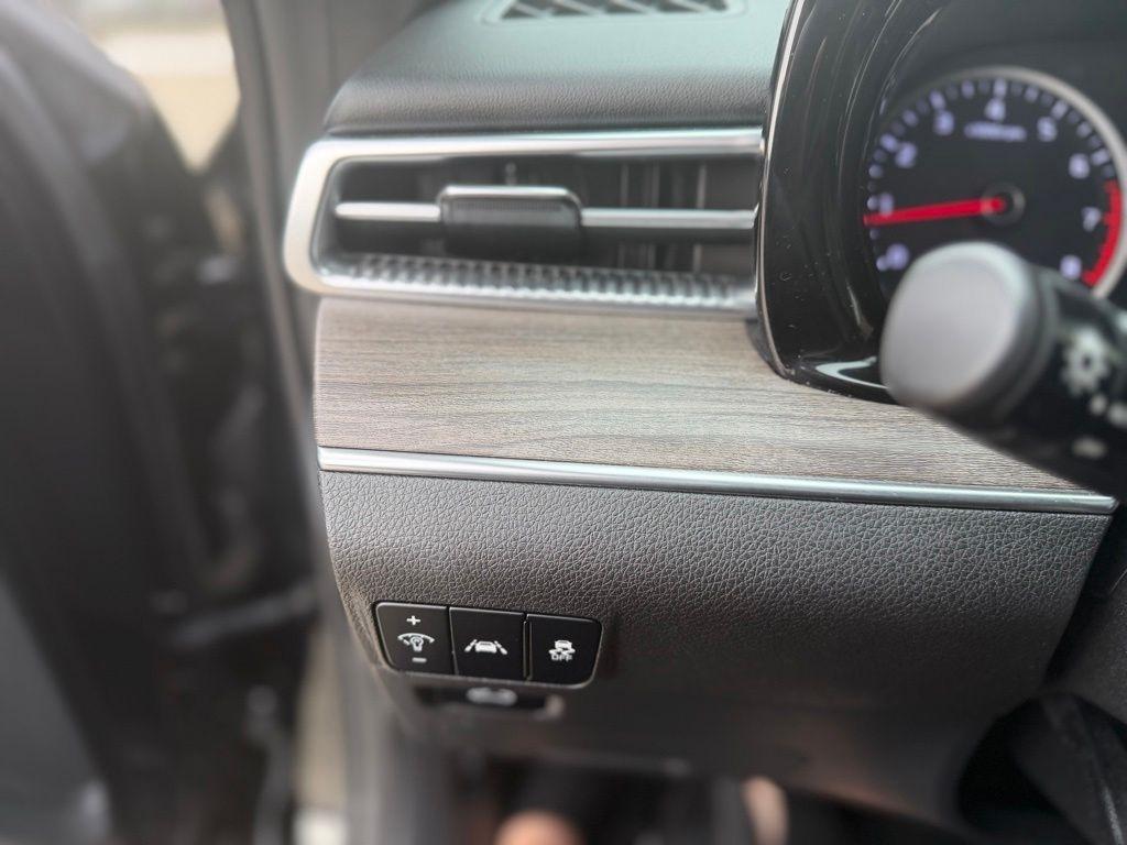 Kia K5  2021