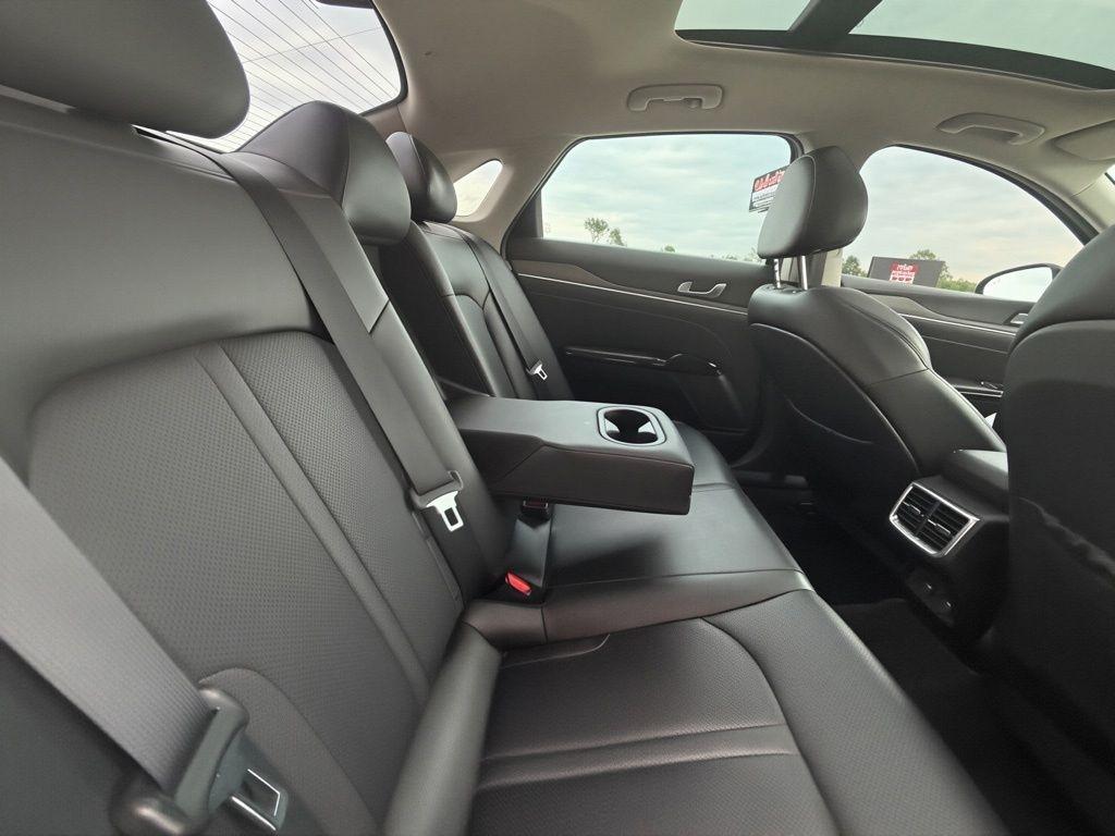Kia K5  2021