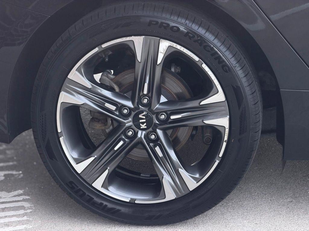 Kia K5  2021