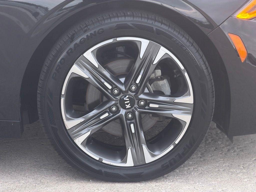 Kia K5  2021