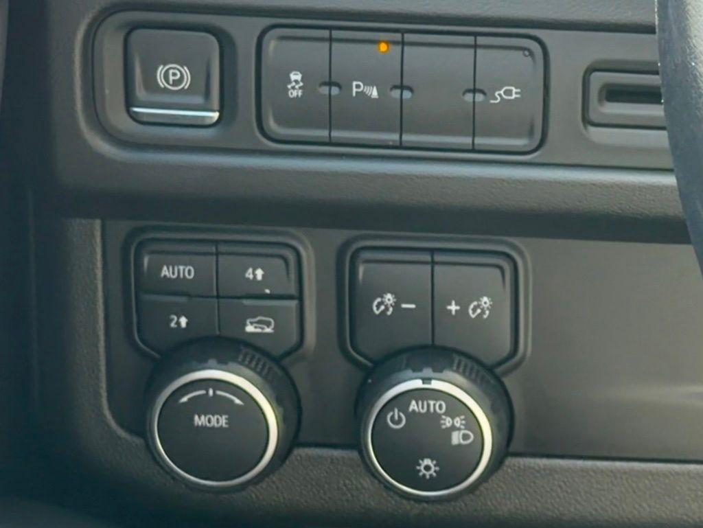 Chevrolet Tahoe  2021